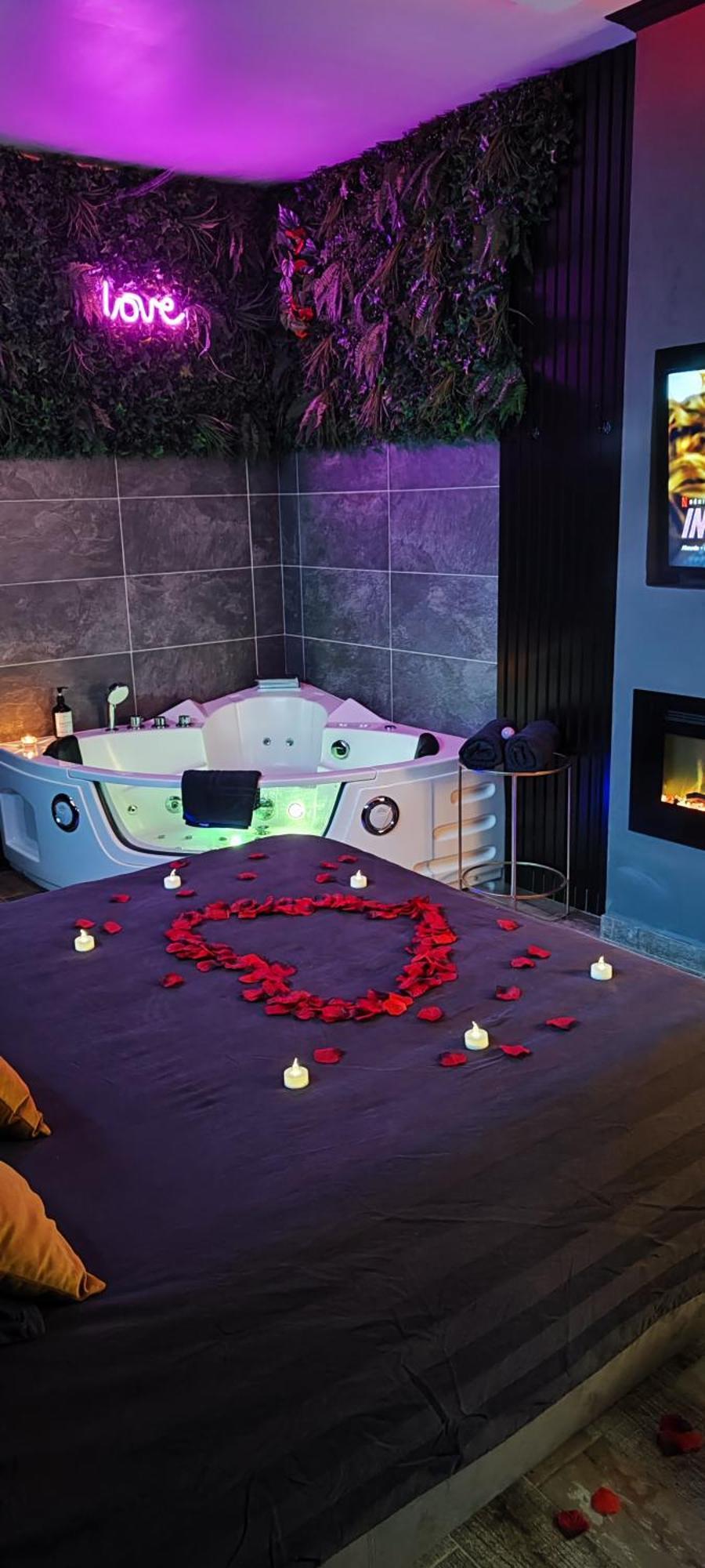 Loveroomxspa Bourg-Saint-Christophe Habitación foto