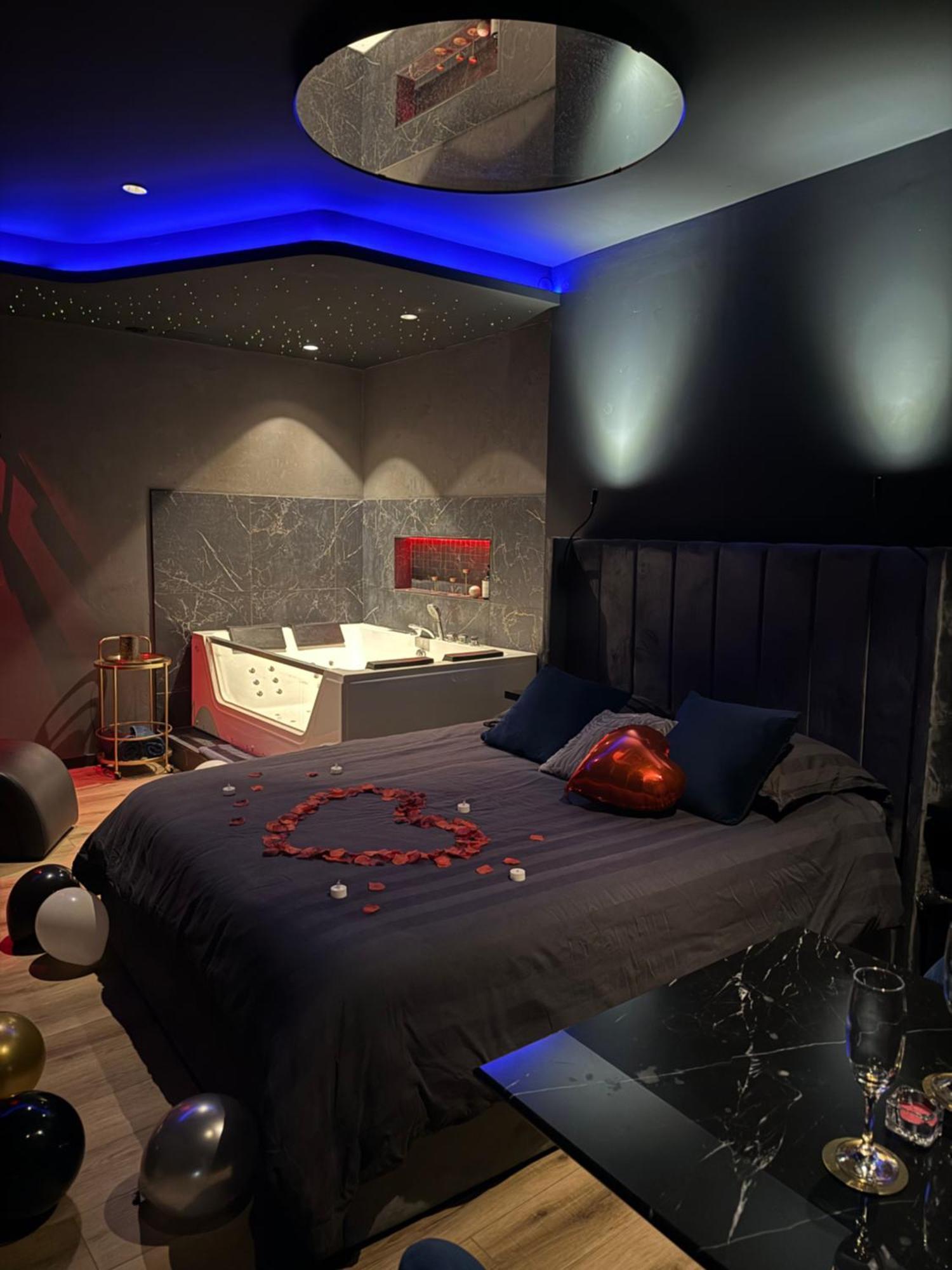 Loveroomxspa Bourg-Saint-Christophe Exterior foto