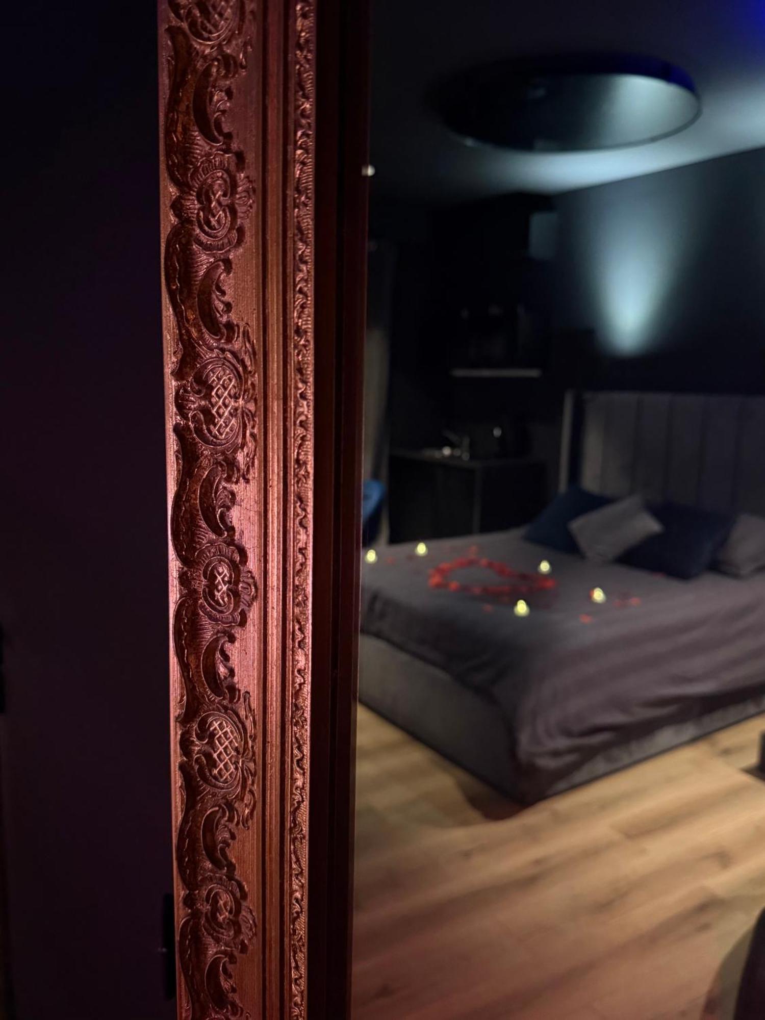 Loveroomxspa Bourg-Saint-Christophe Exterior foto