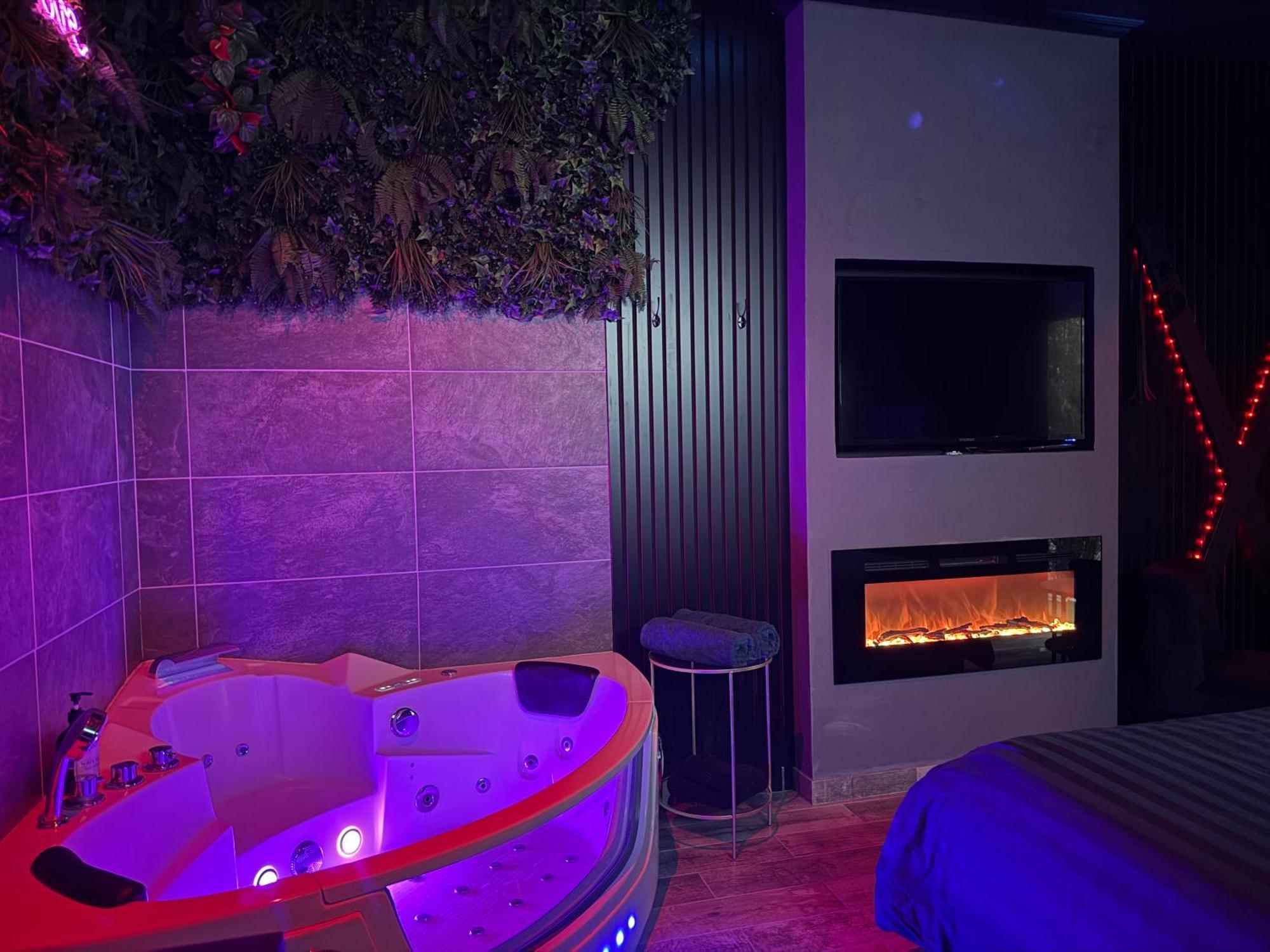 Loveroomxspa Bourg-Saint-Christophe Exterior foto